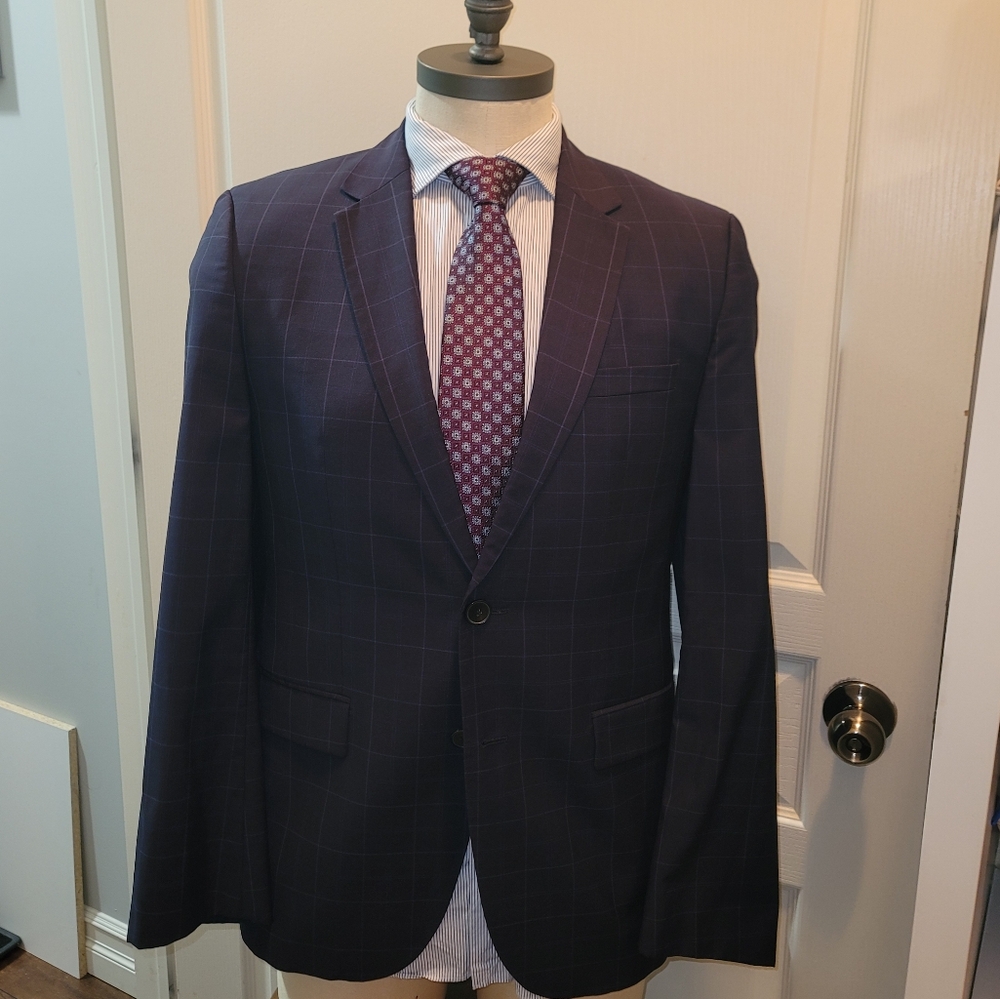 Hugo Boss plaid navy blazer/Sport coat